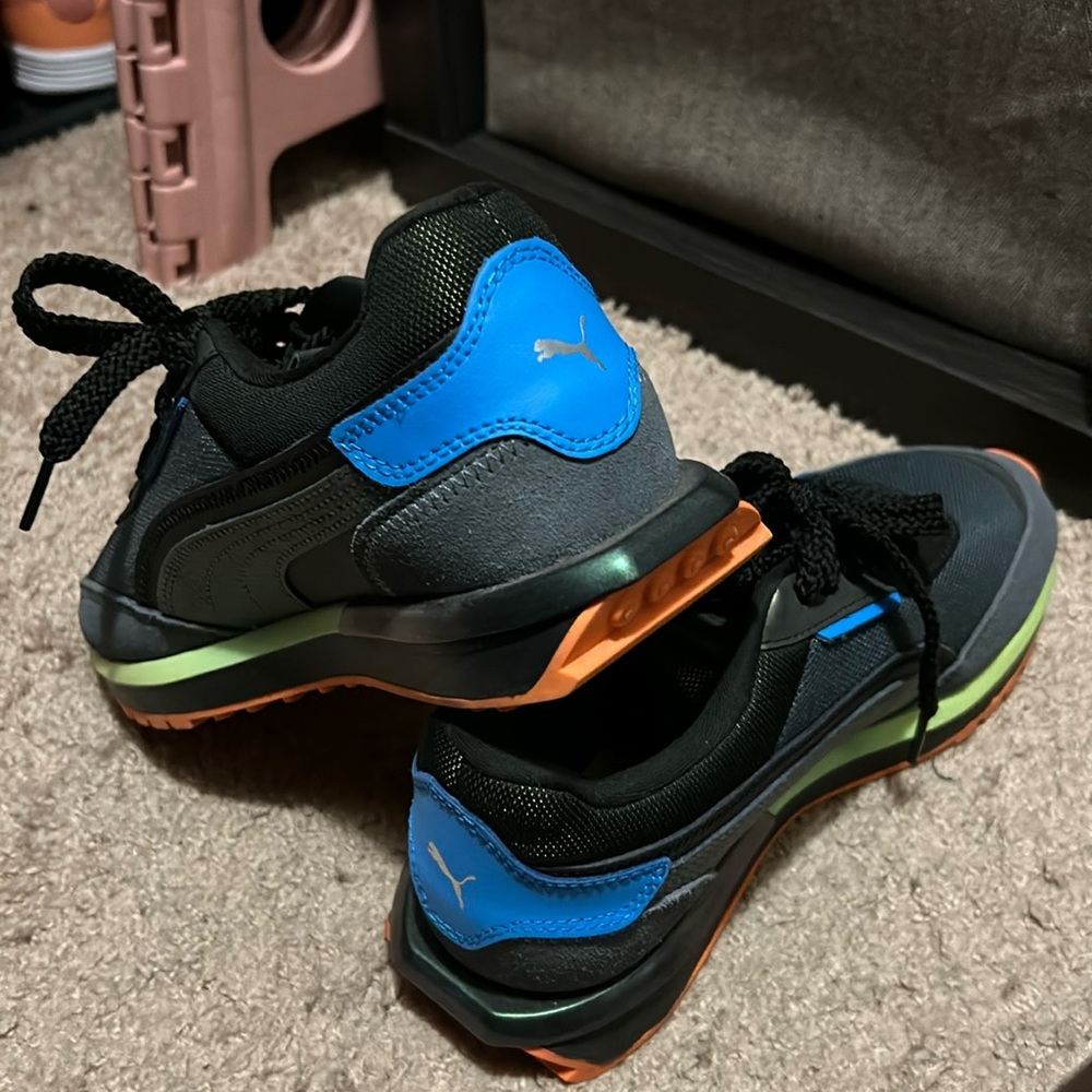 Puma Sneakers
